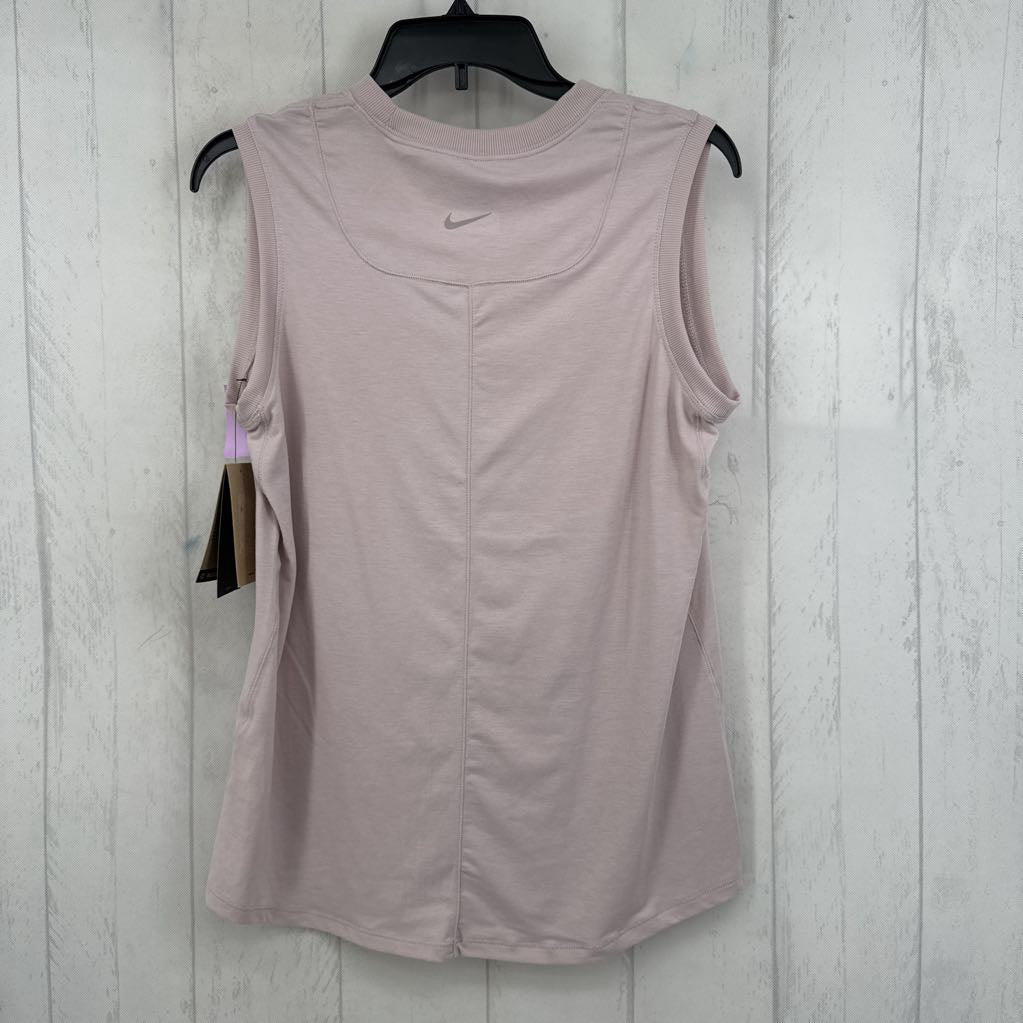 R40 XS crewneck tank
