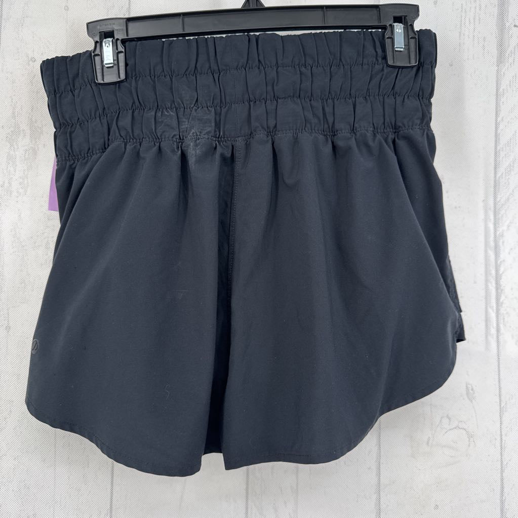 S pull-on hi-rise shorts