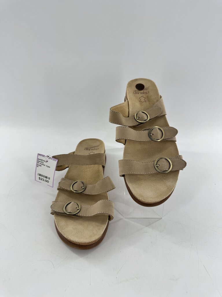10 leather triple buckle sandal