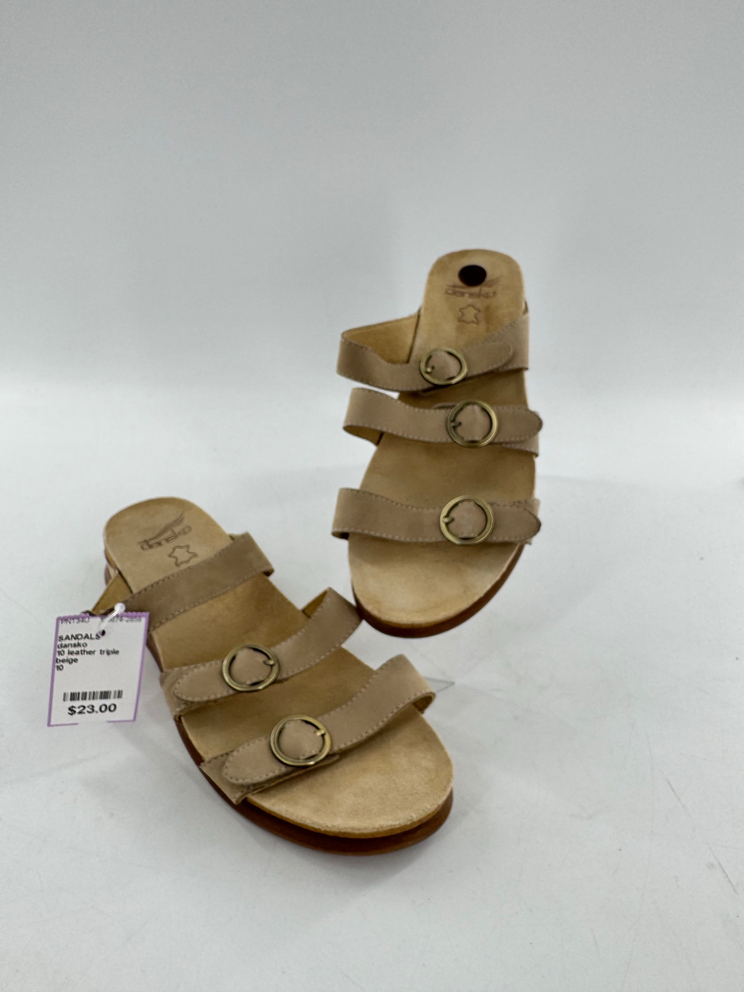 10 leather triple buckle sandal
