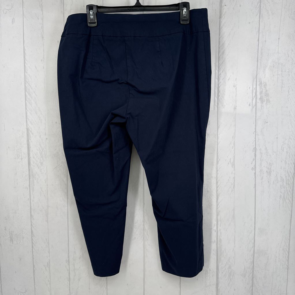 16w pull-on capris