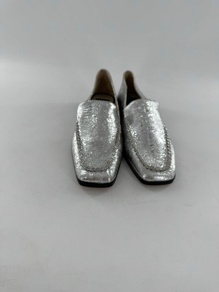 R80 7.5 metallic loafer