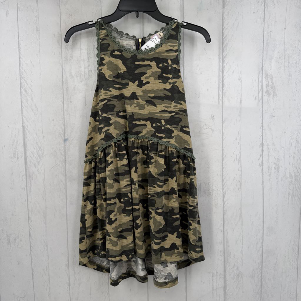 M camo print back zipper hi-lo tank