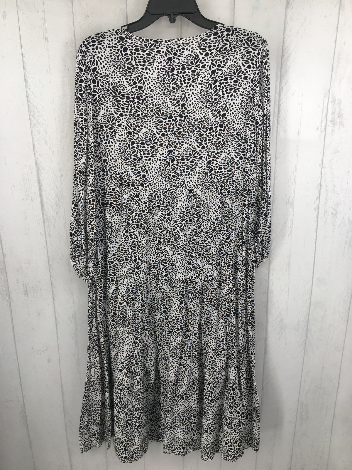 S animal print v-neck l/s dress