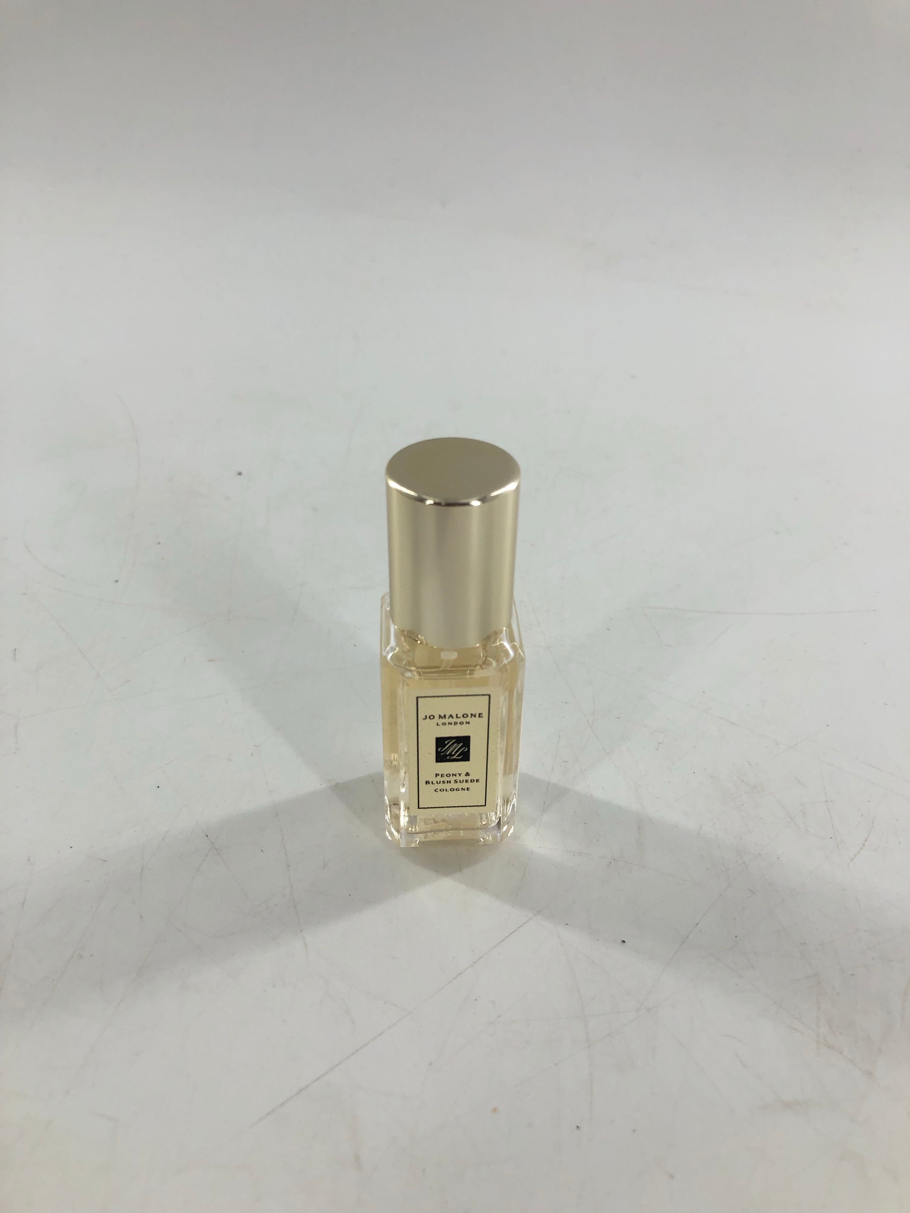 peony & blush suede perfume