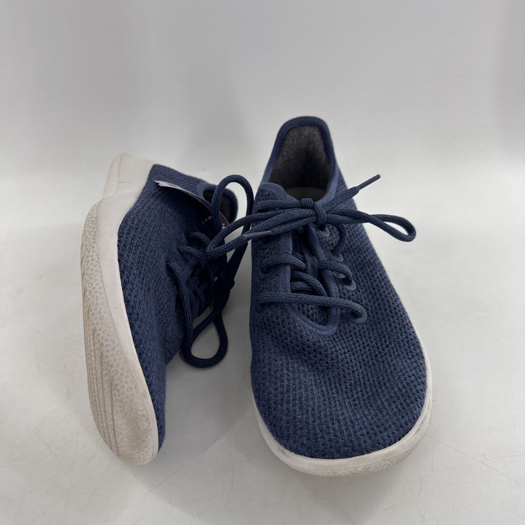 9 knit lace-up sneaker