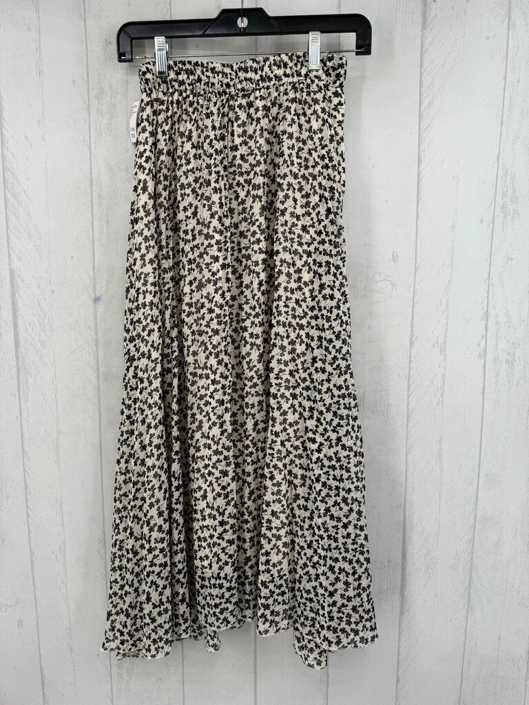 XS pleated flo print skirt