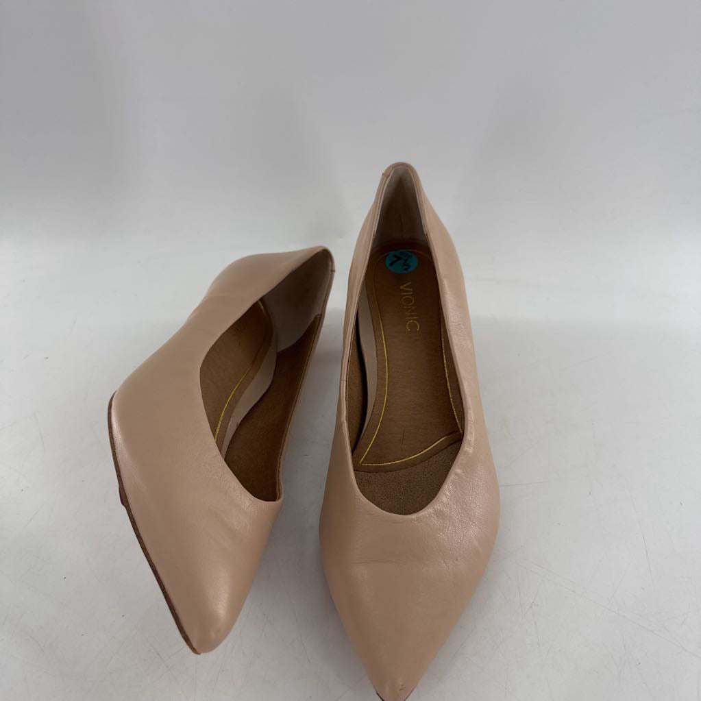 7.5 leather kitten heels