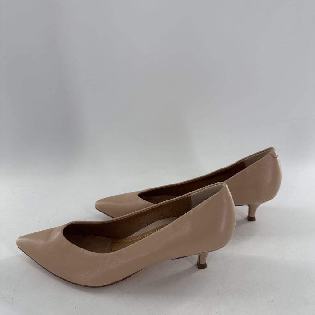 7.5 leather kitten heels