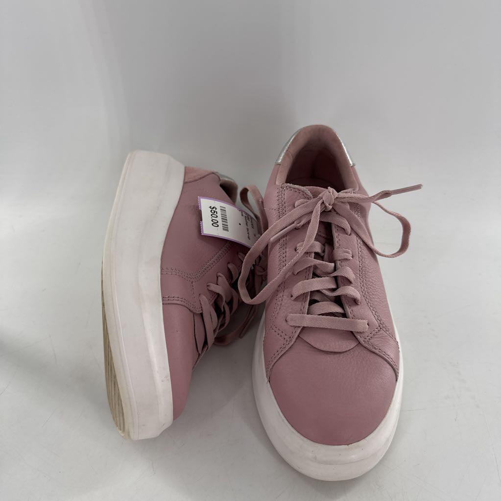 7 leather lace-up sneaker