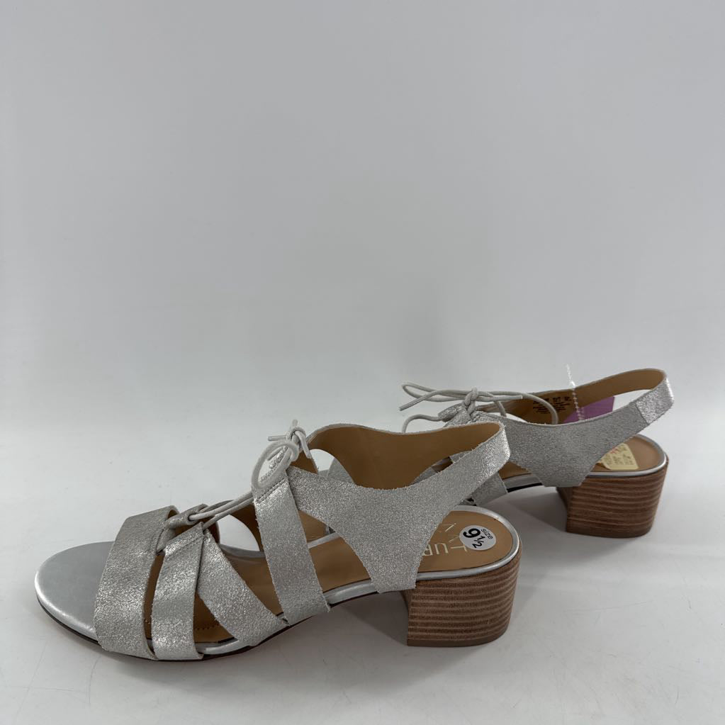 R50 9.5 metallic lace-up sandal