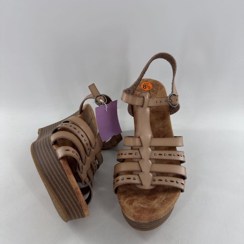 8.5 studded wedge heel sandal