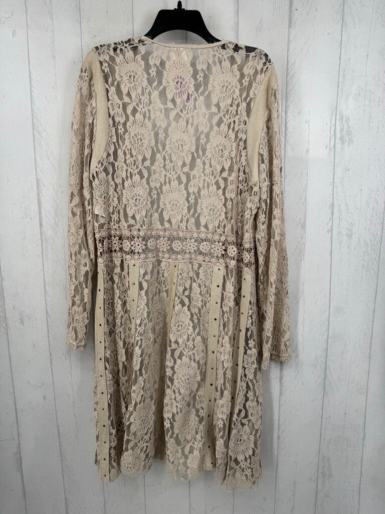 XL lace stud jacket
