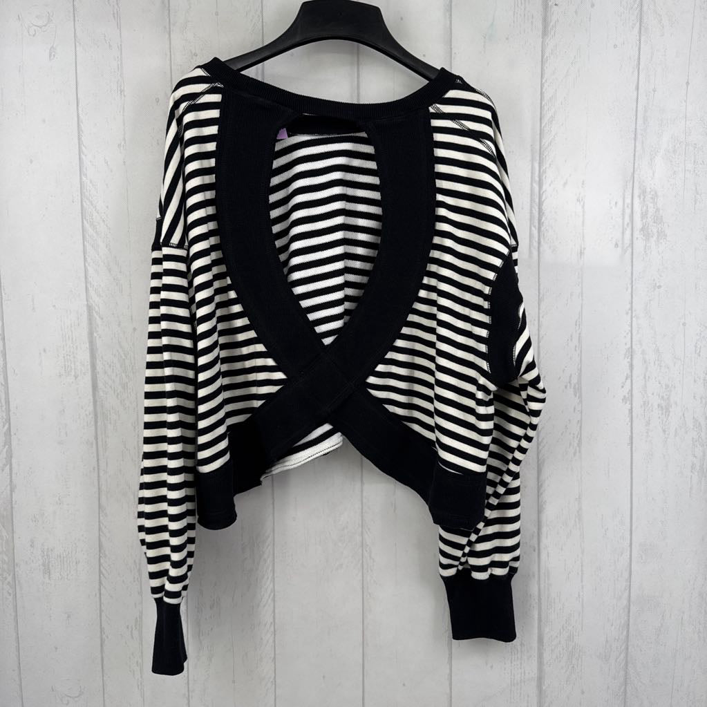 M striped open back sweatshirt