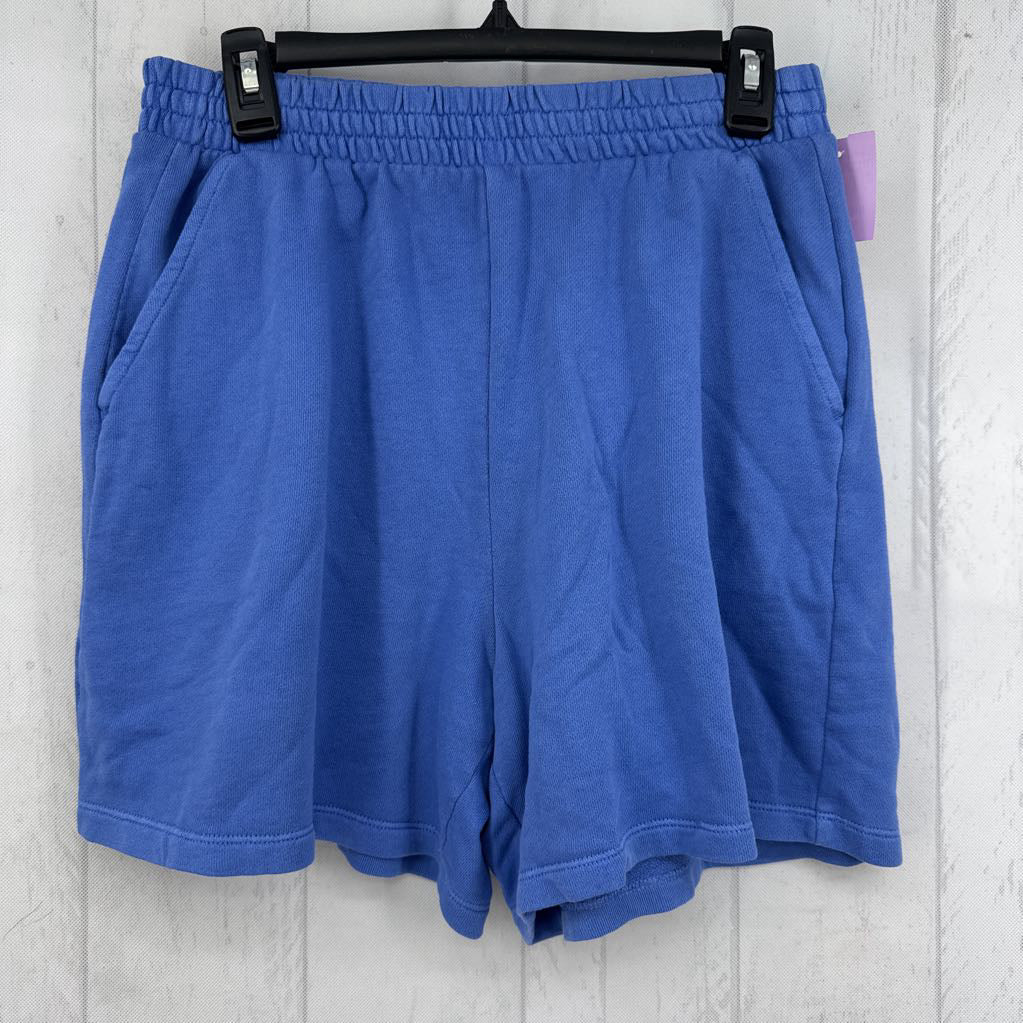 M hi-rise shorts