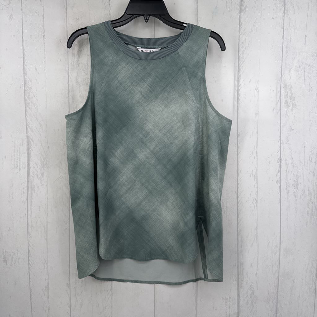 M crewneck hi-lo tank