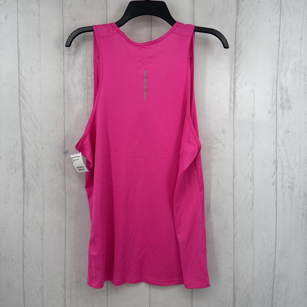 L graphic tank