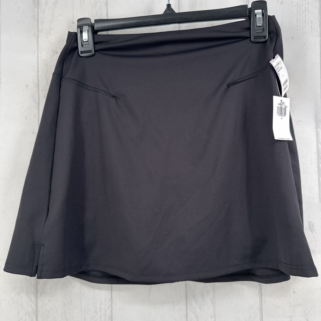 8 pull-on skort