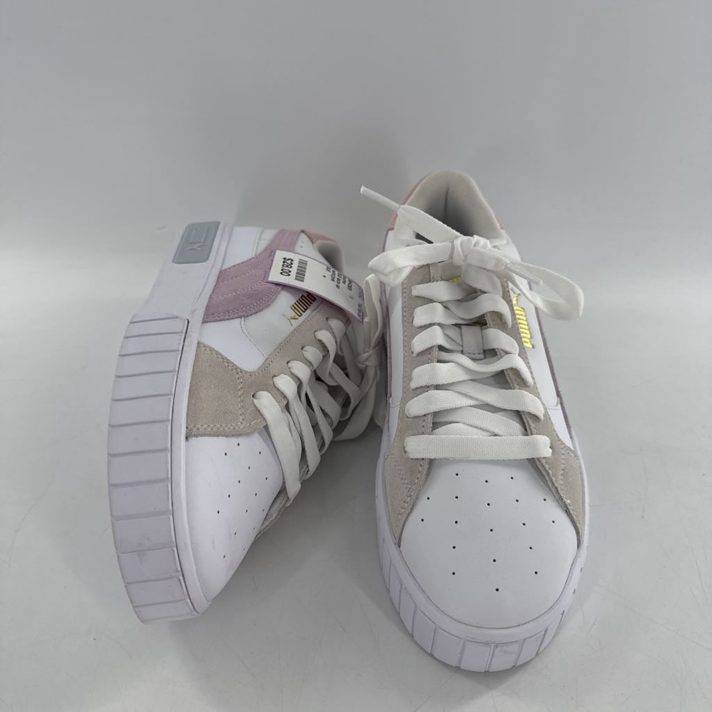 9.5 lace up sneakers