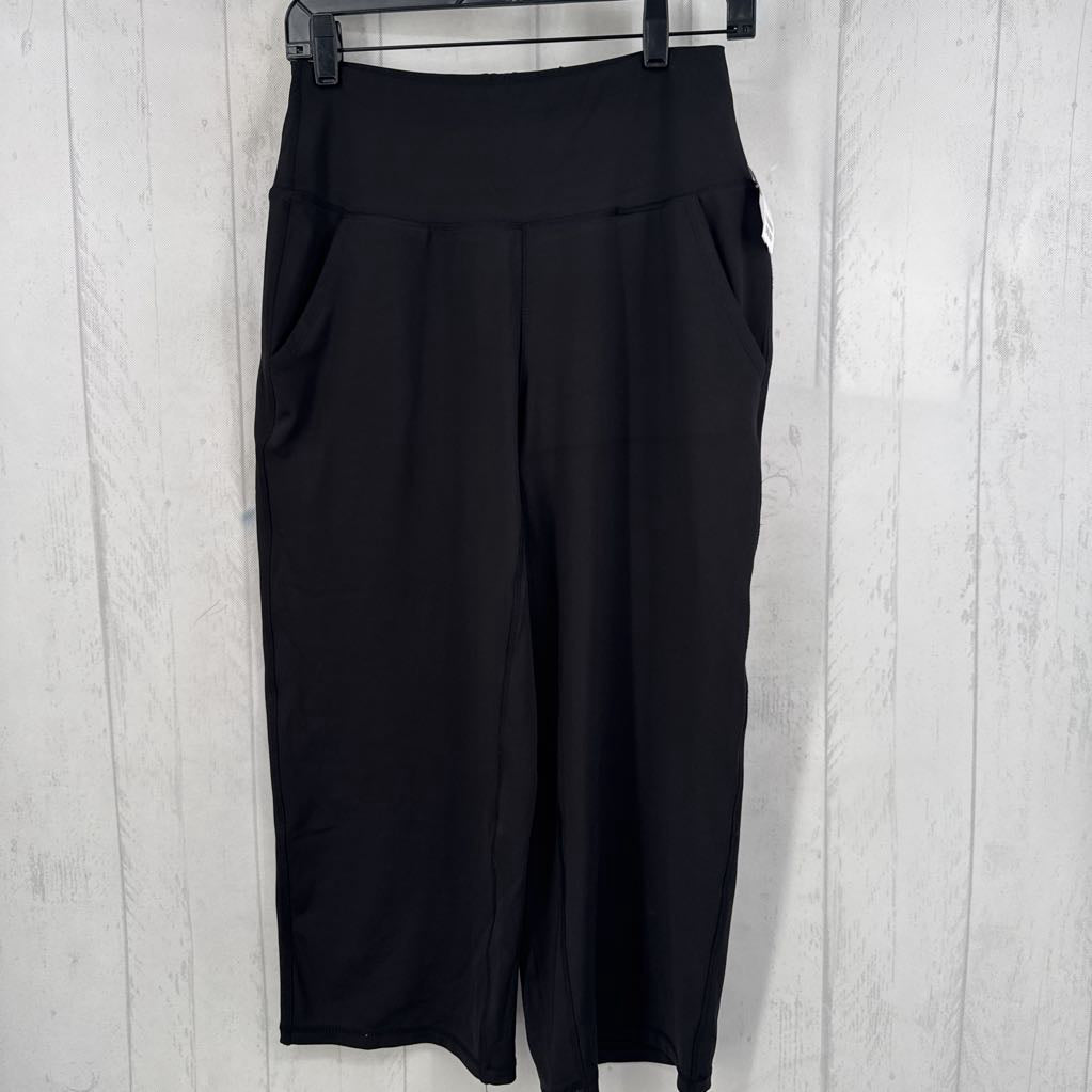 M hi-rise capris