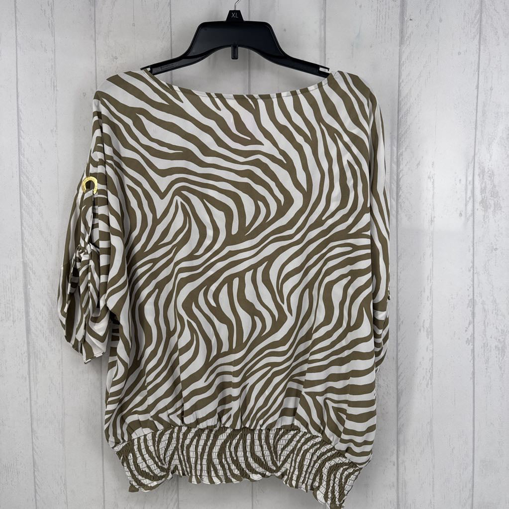 XL zebra stripe grommet slv top