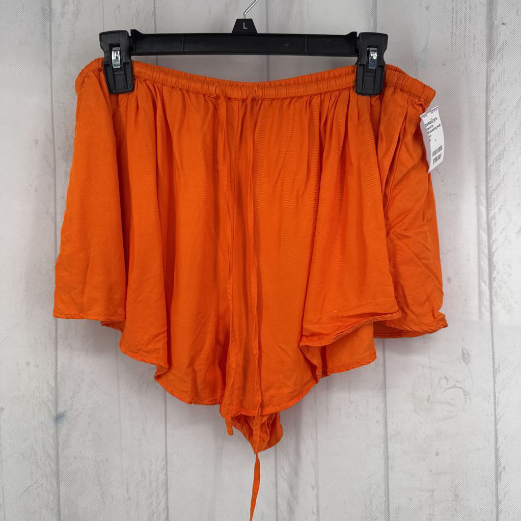 M drawstring waist shorts