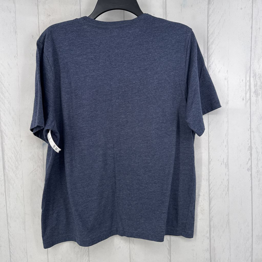 L graphic s/s tee-it is well