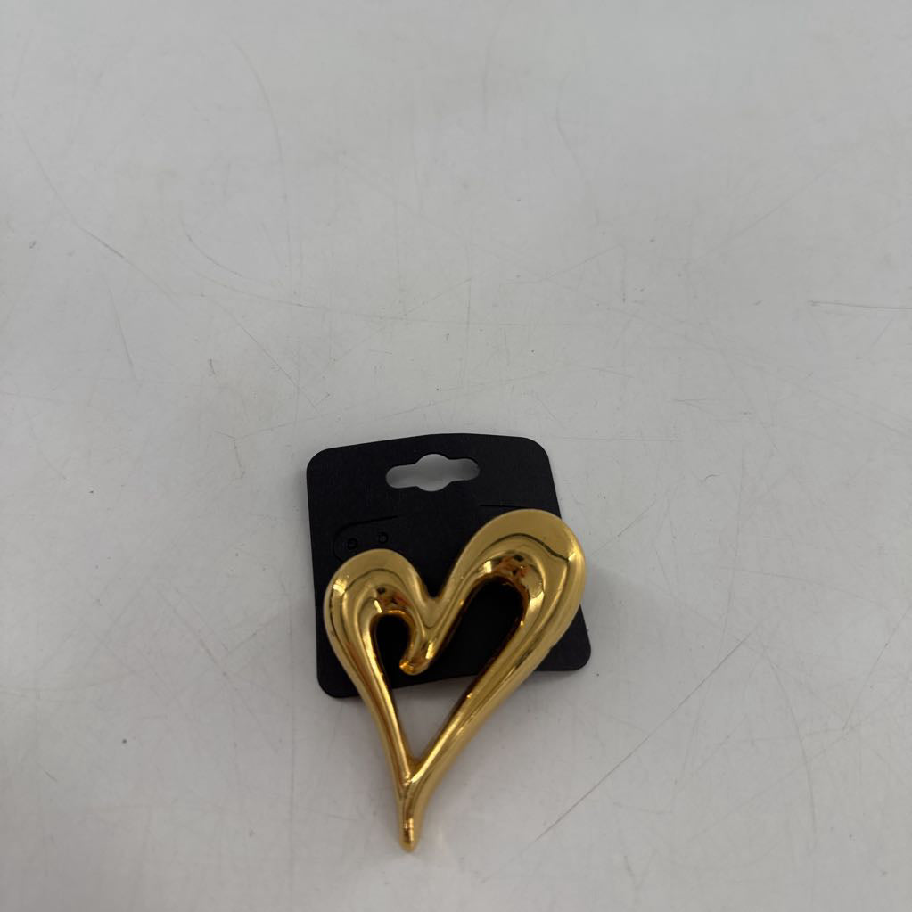 gold tone heart brooch