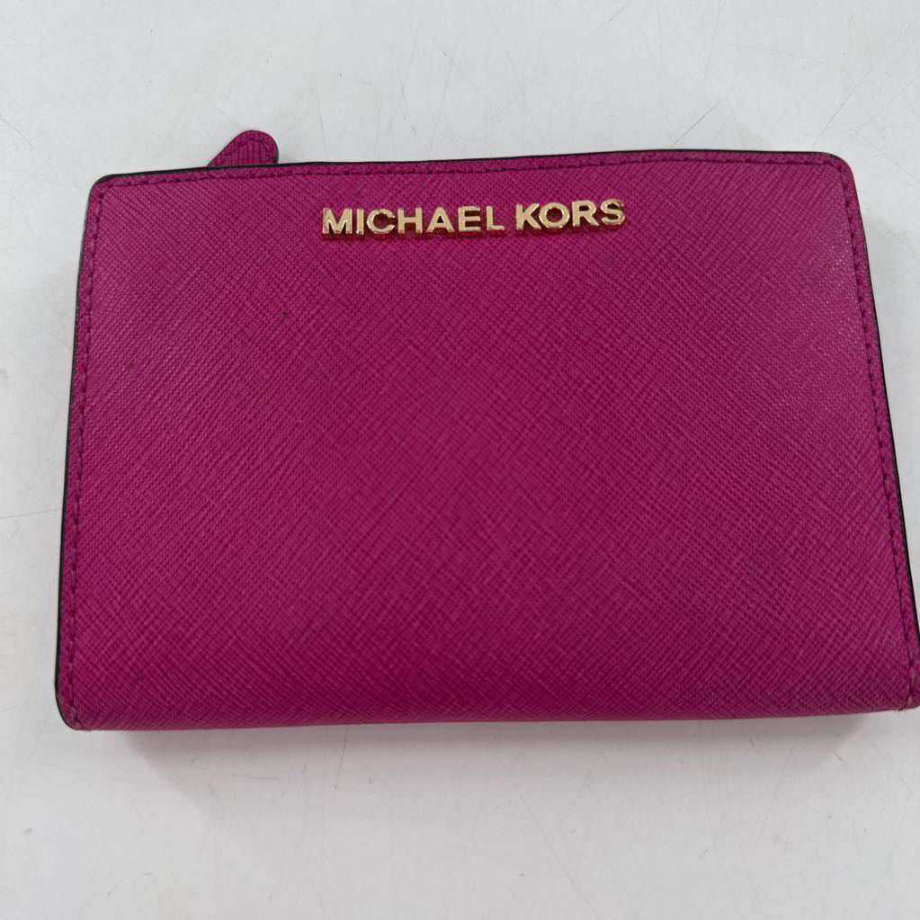 bi-fold wallet