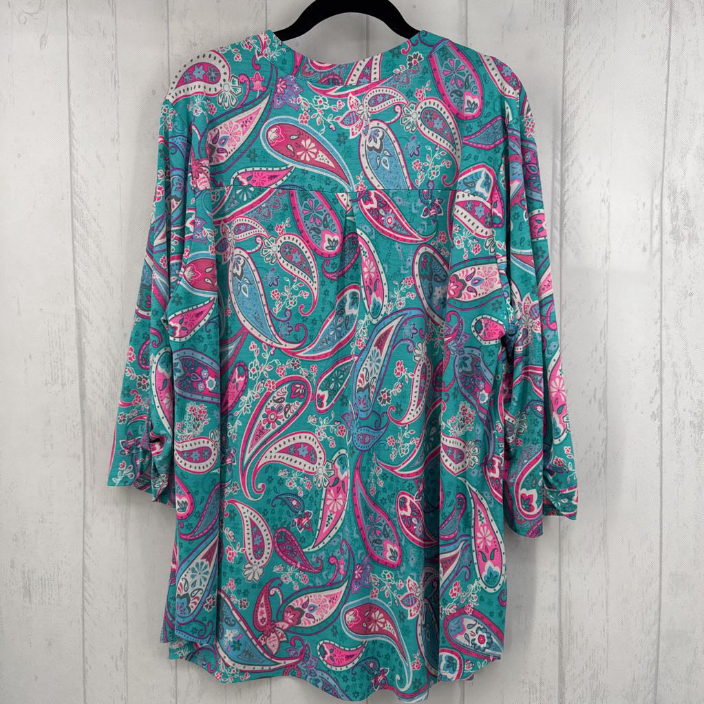 2X paisley print split neck 3/4 slv top