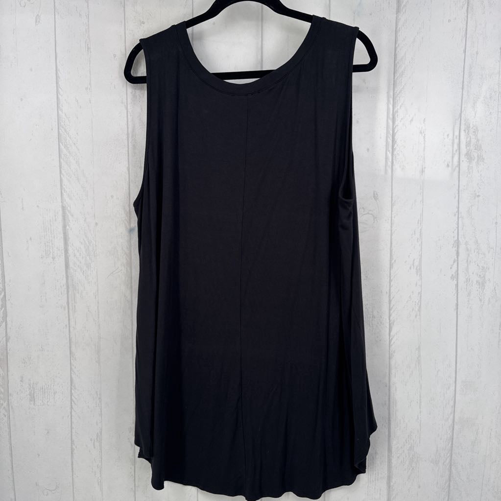 3X v-neck flowy tank