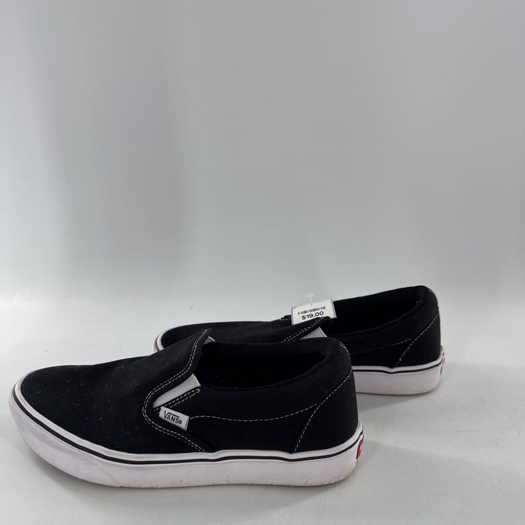 9 slip-on sneakers