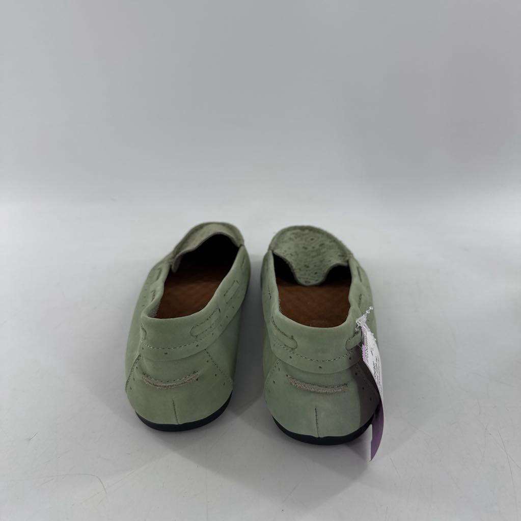 8 decorative cut out pattern moccasin