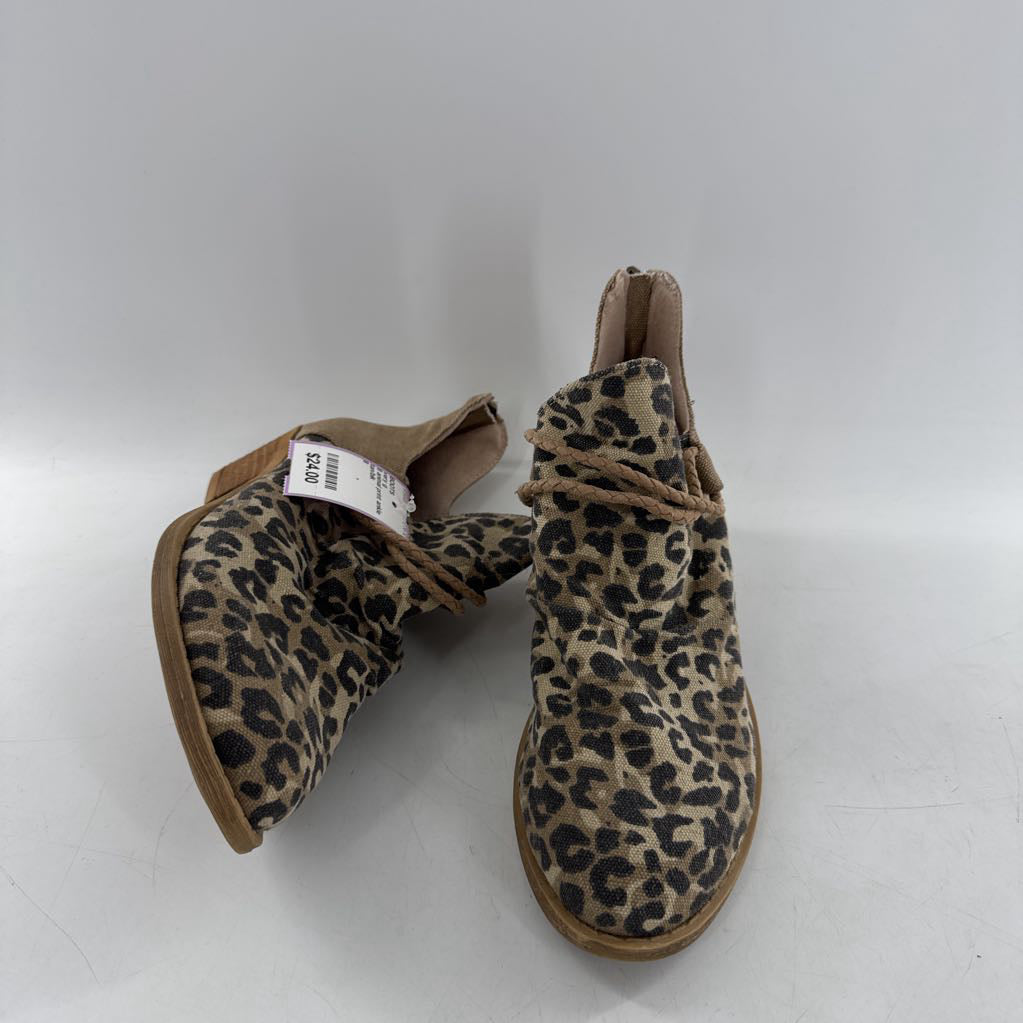 8 animal print ankle boot