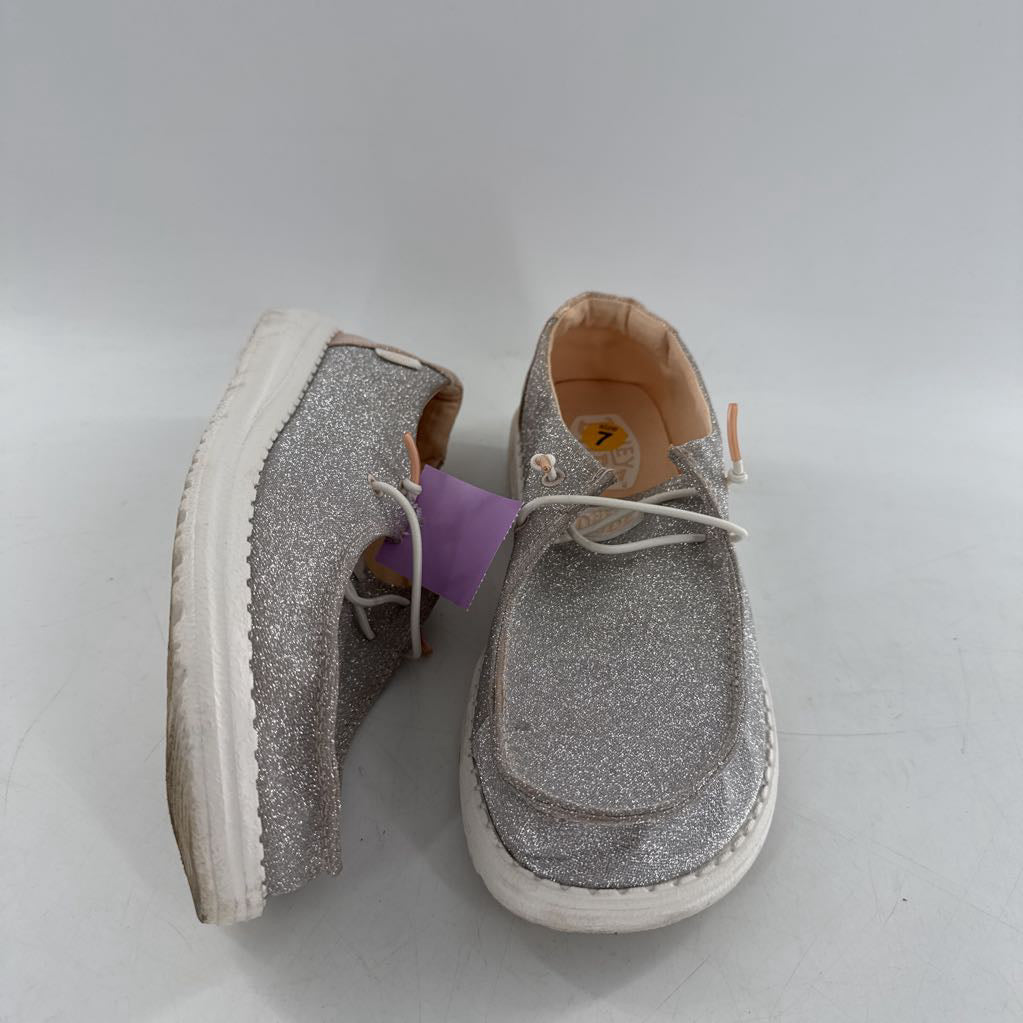 7 glitter slip-ons
