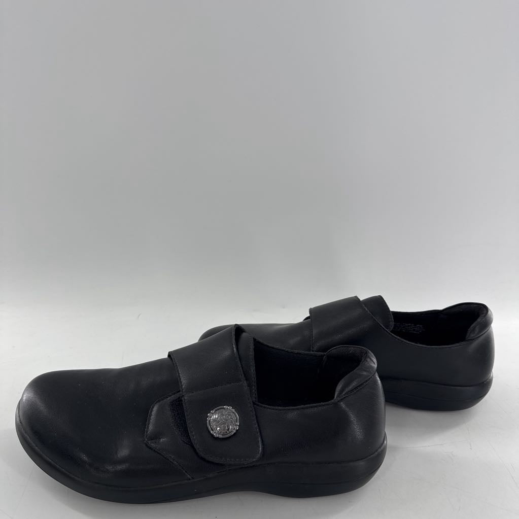 9.5 leather velcro slip-on