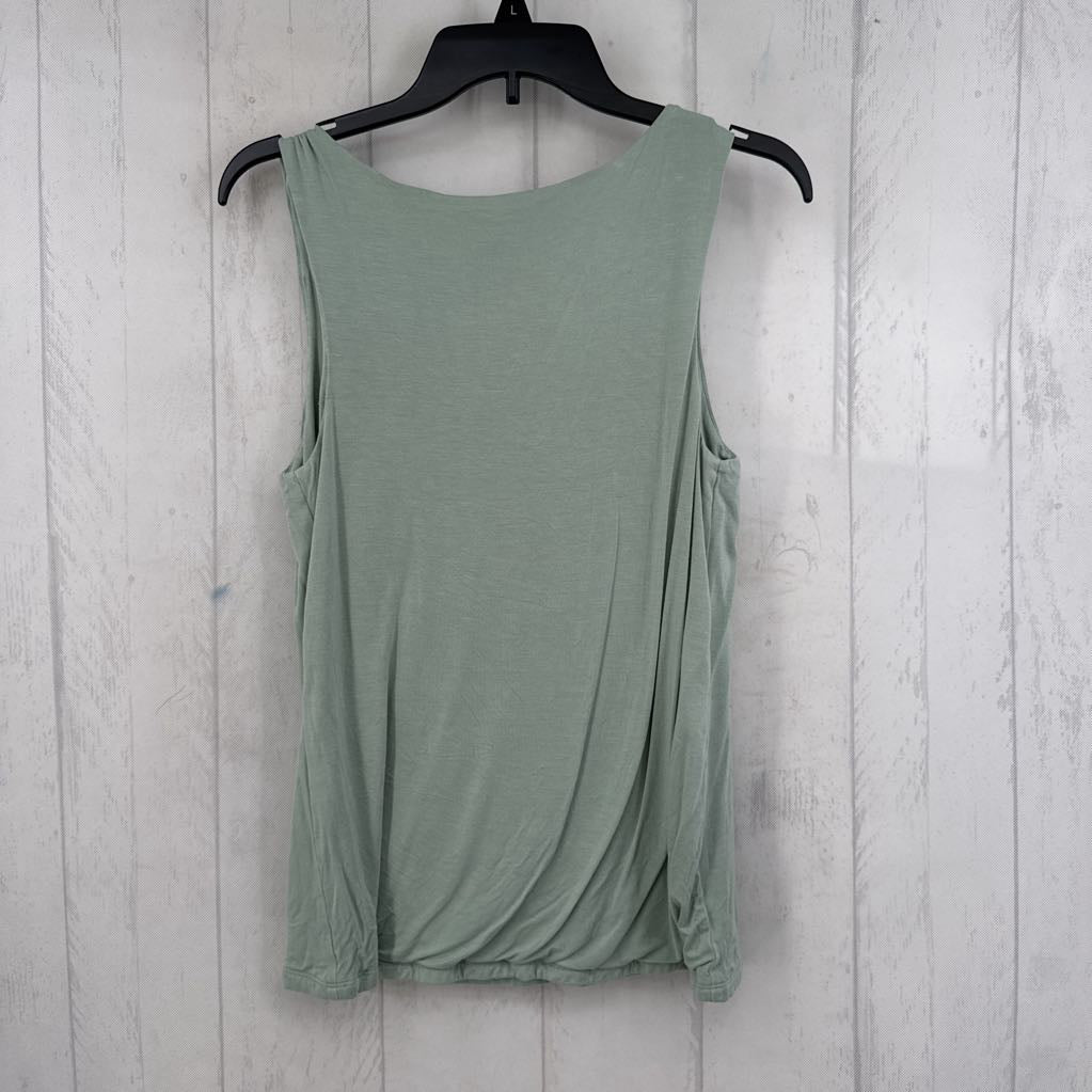 L v-neck tank