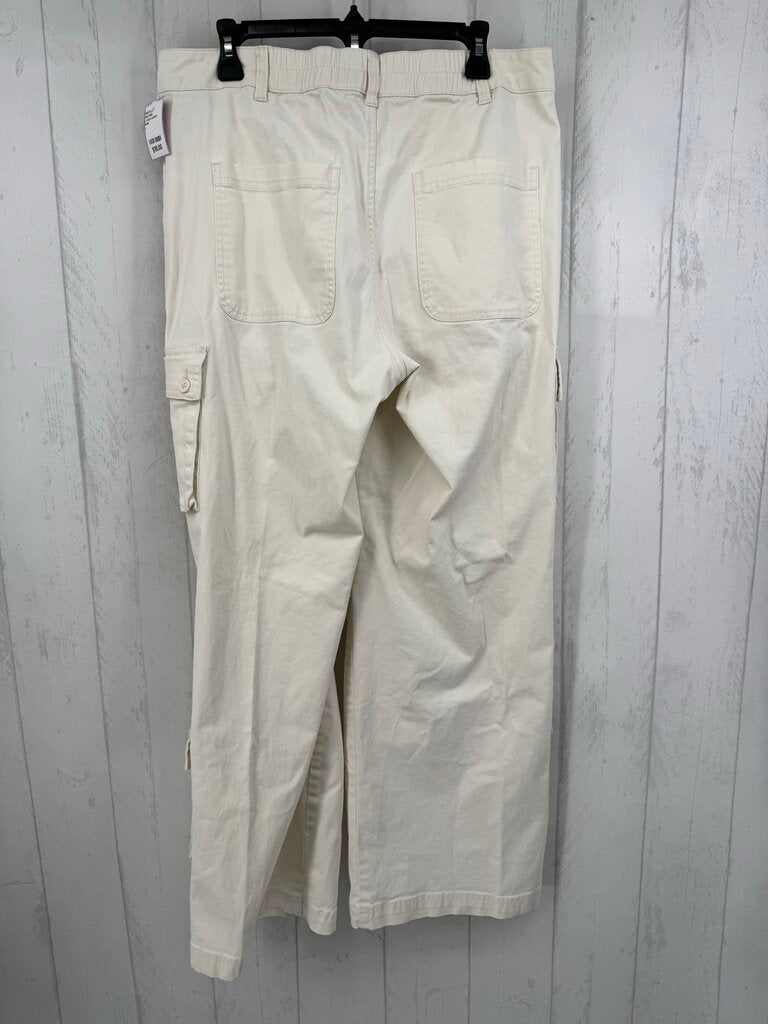 L cargo pocket wide leg pant