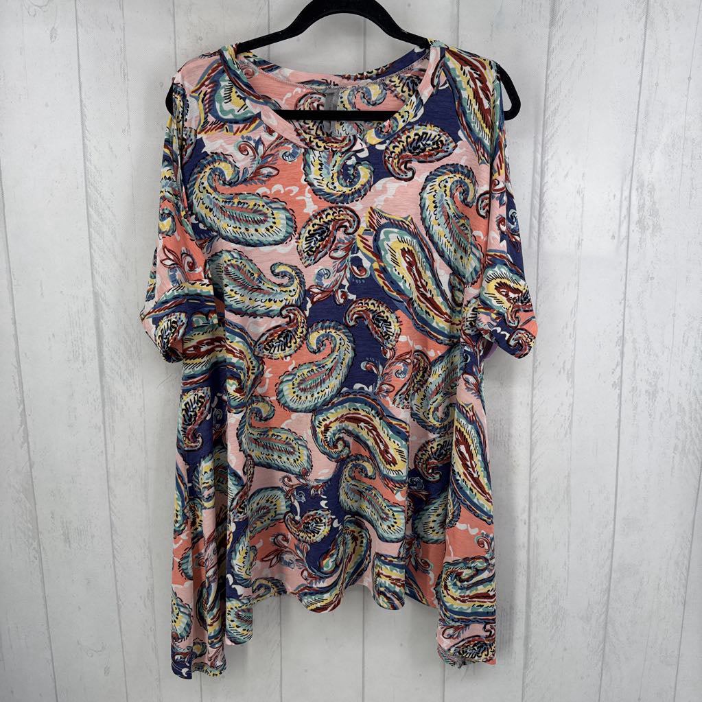 XXL cold shoulder paisley top
