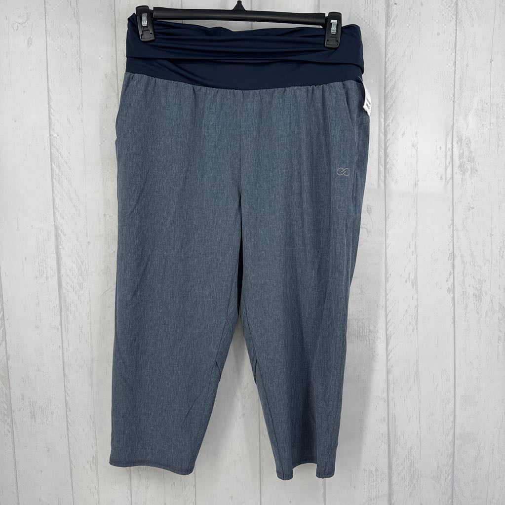 M foldover capris