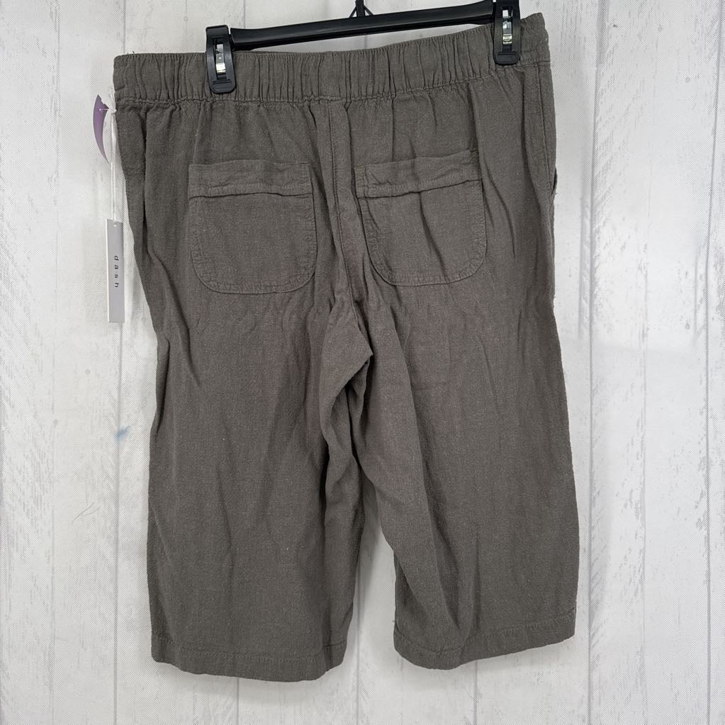 R44 S linen capris