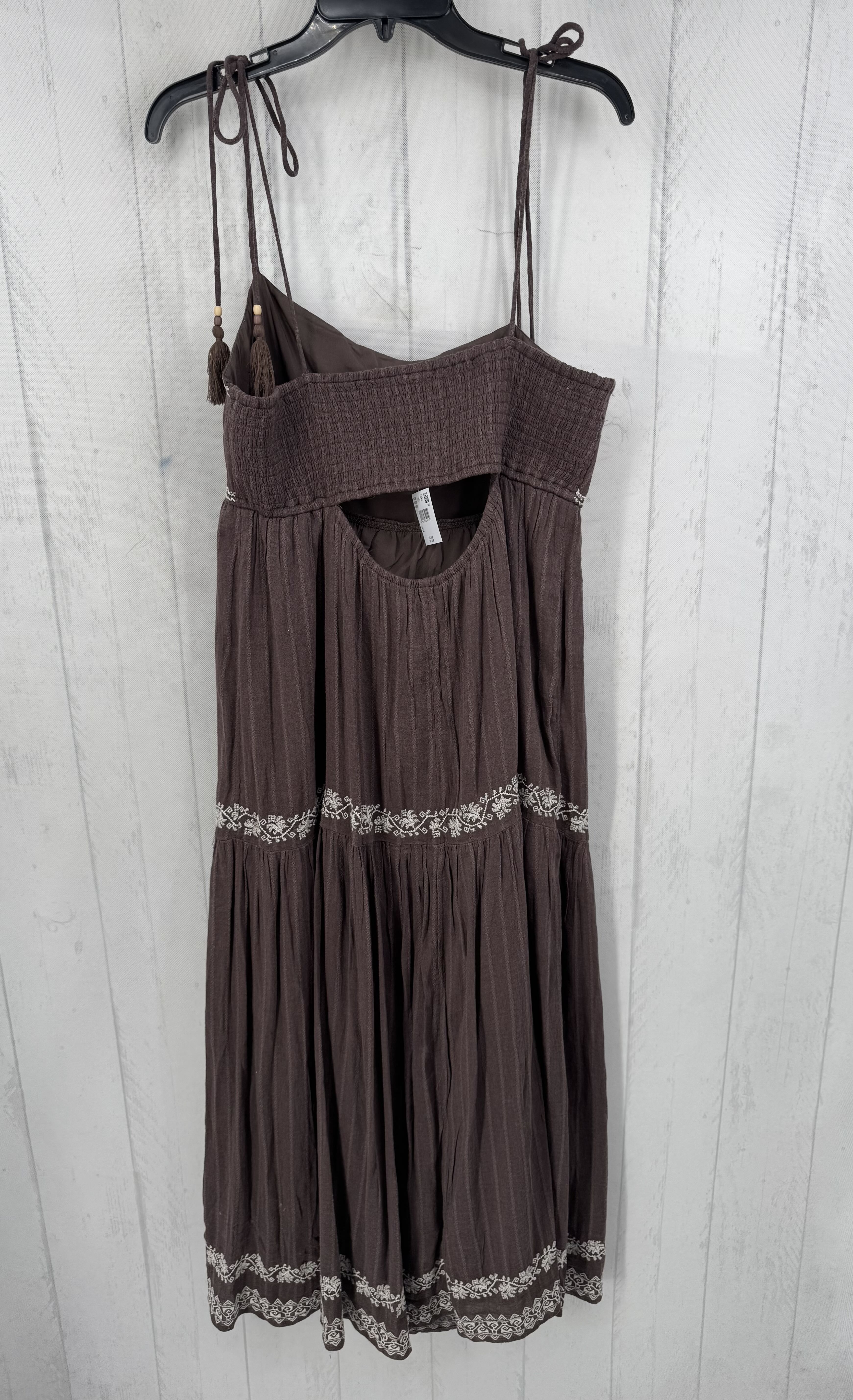R80 L woven cutout back sundress