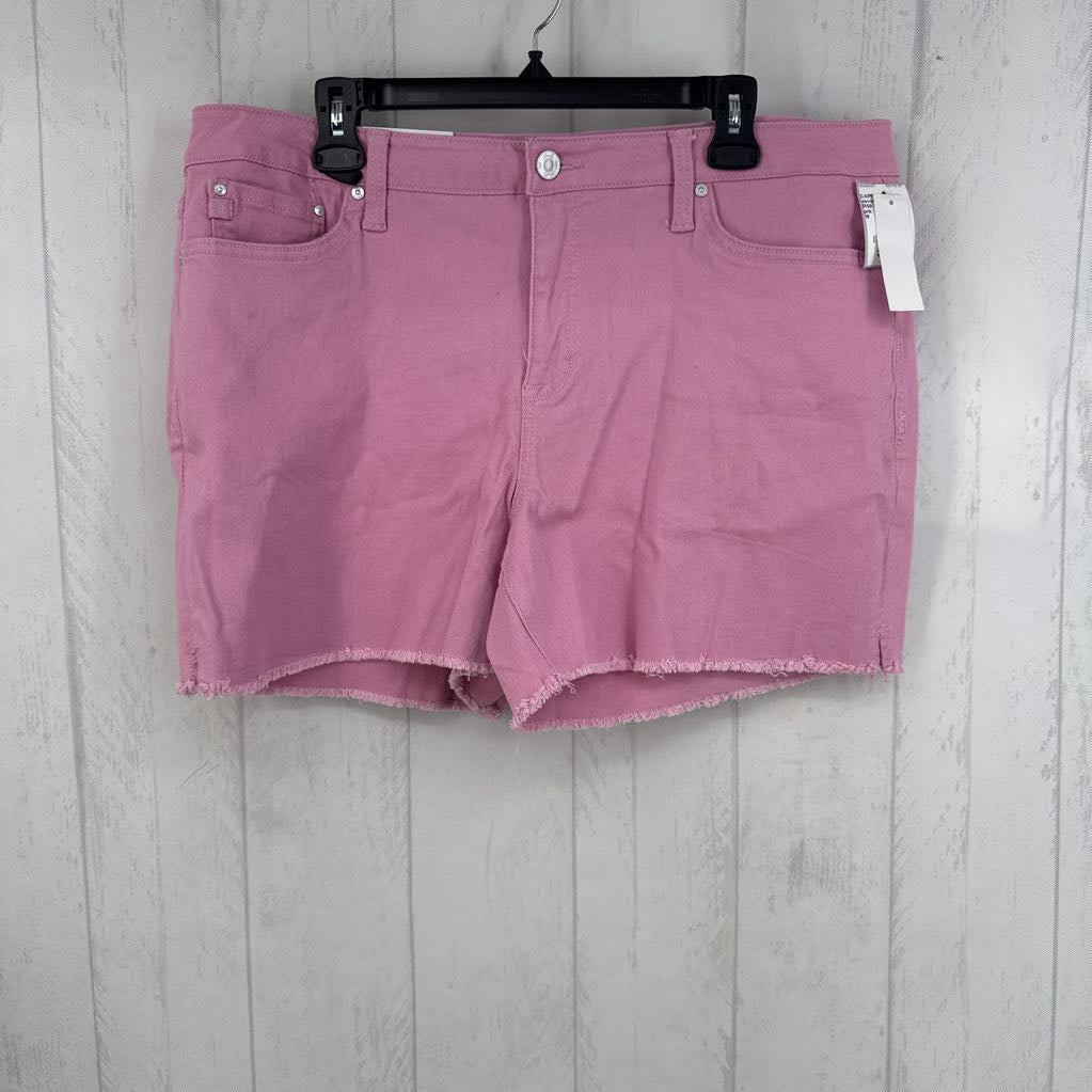 R59 16 frayed hem jean shorts