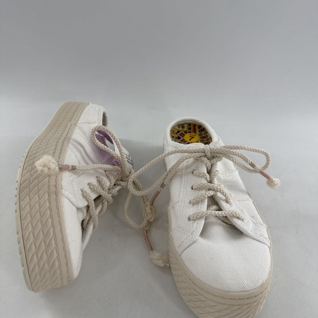 7 slip-on mule sneaker