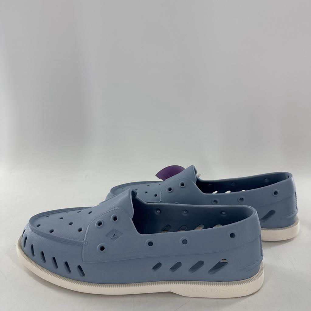 11 float boat shoes
