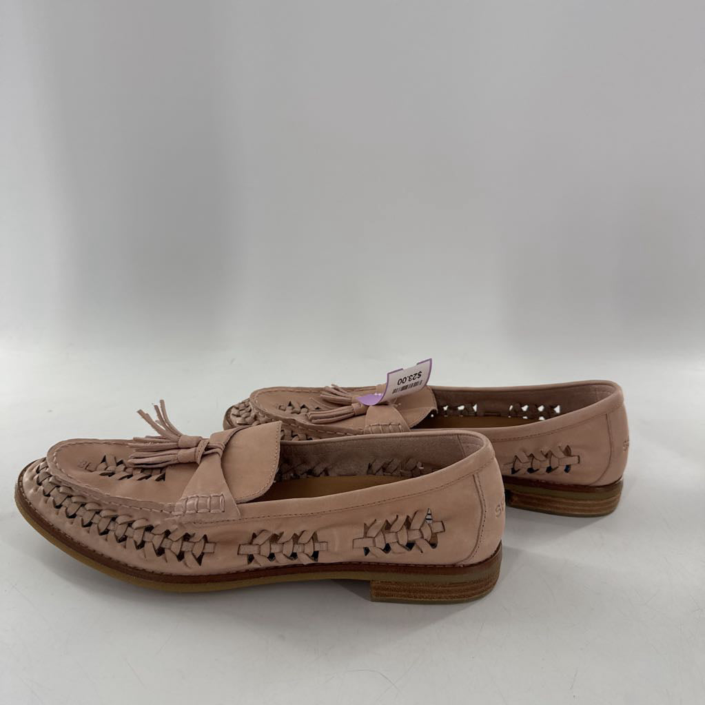 11 woven leather loafer