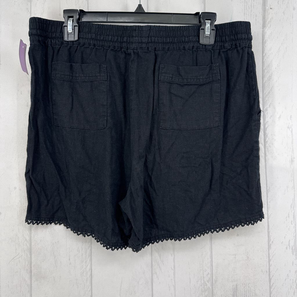 L linen shorts