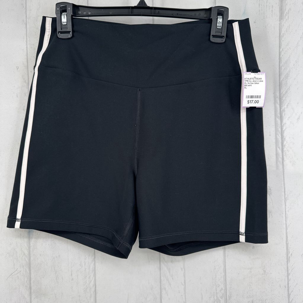 XL hi-rise biker shorts