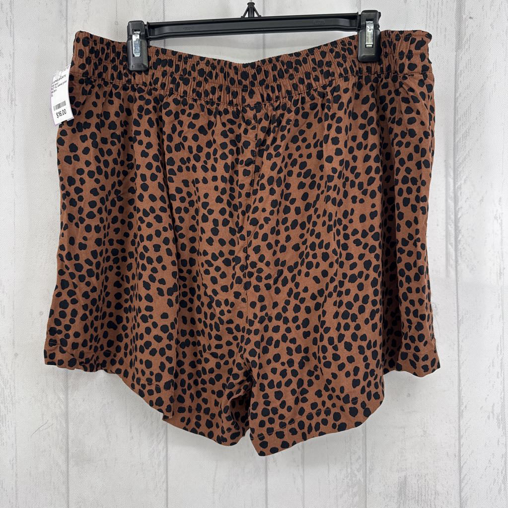 R27 XL animal print hi-rise shorts