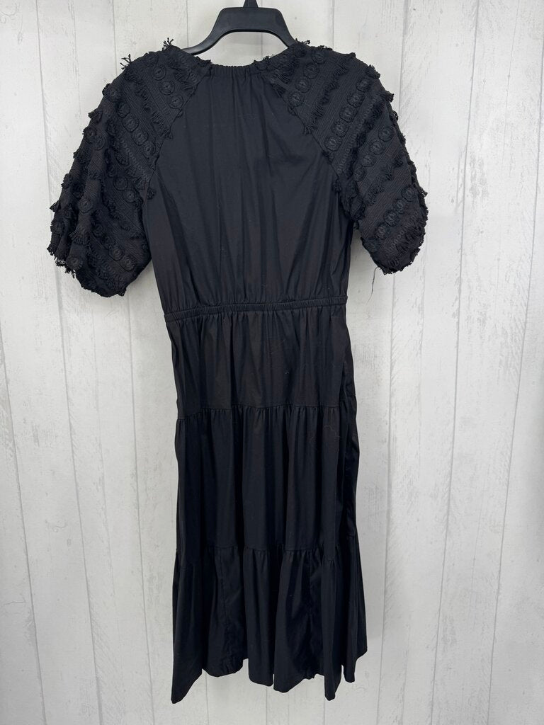 8 textured slv split neck tiered dress